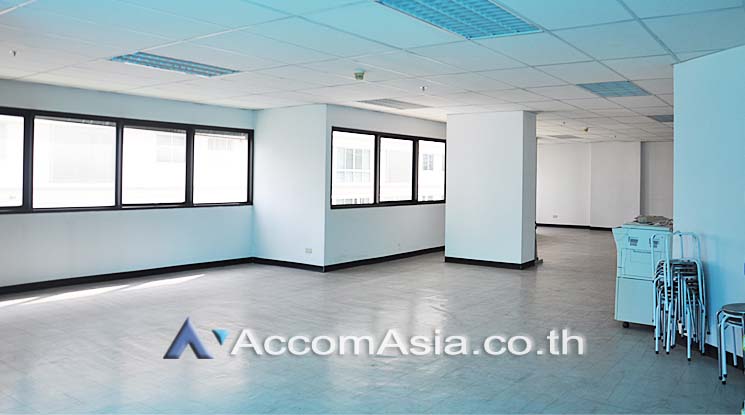 4  Office Space For Rent in Silom ,Bangkok BTS Saint Louis - BTS Surasak at S&B TOWER AA10478